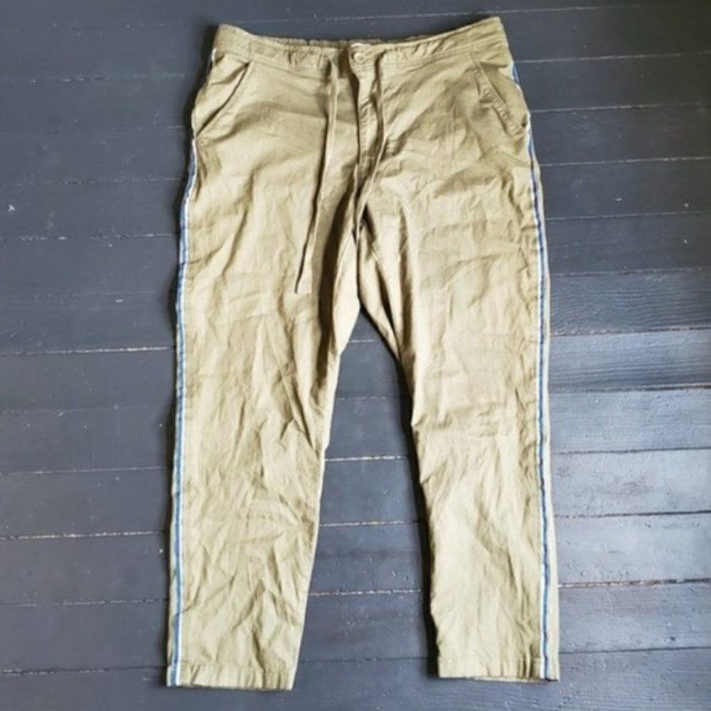 Levi's Soft Pants - Picture 3 of 9